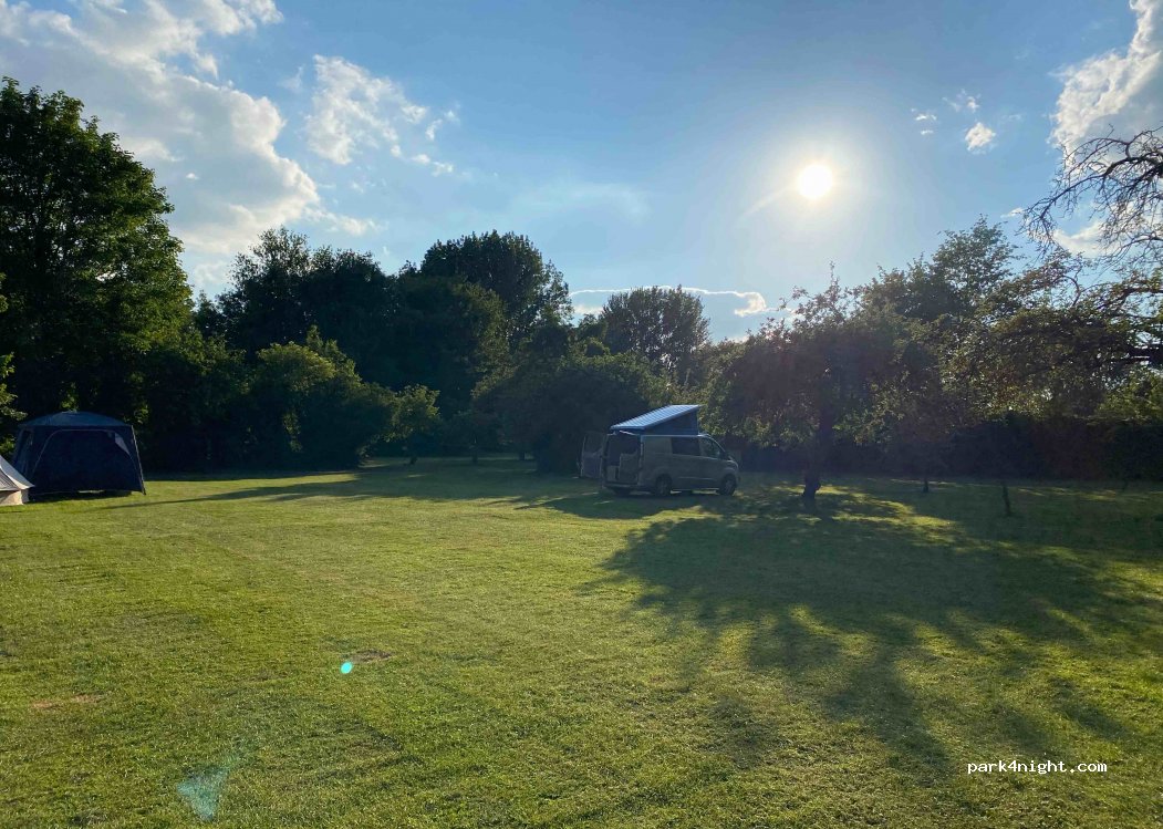 Radwell Lake campsite — foto