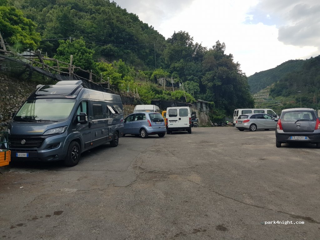 (84010) Maiori - 146A Via Nuova Provinciale Chiunzi — foto