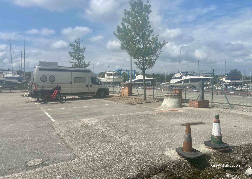 () Camargo - 1A Carretera al Puerto Deportivo — foto 4