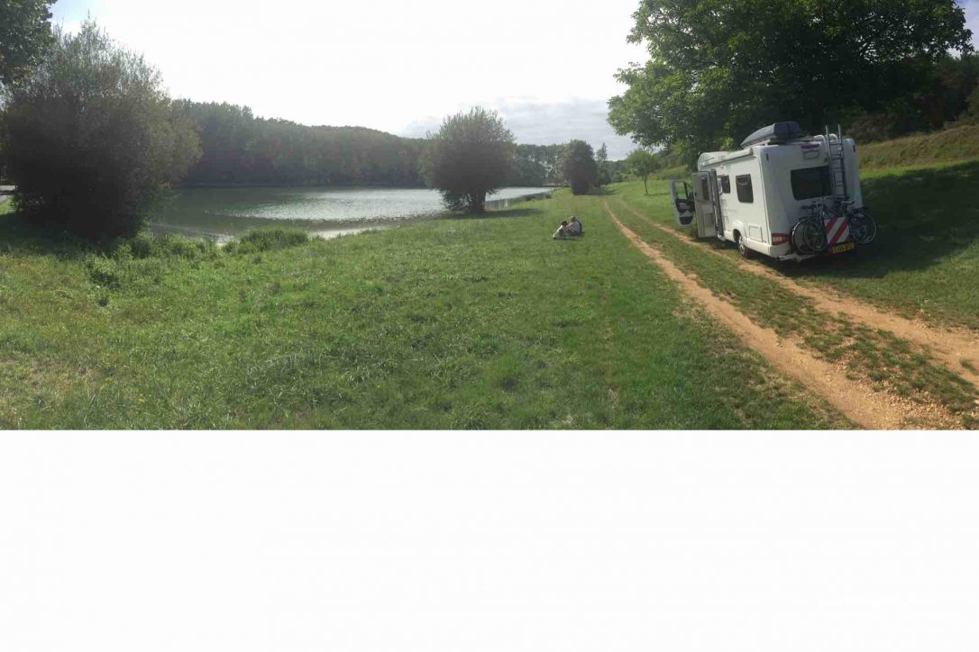 (24140) Beauregard-et-Bassac - D38 — foto
