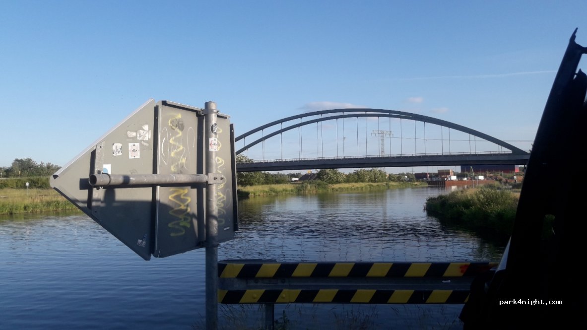 (14641) Wustermark - Kuhdammweg — foto
