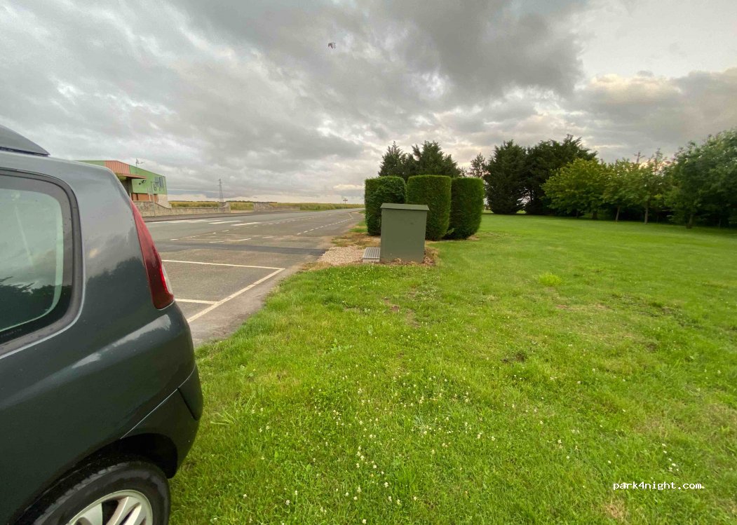 (28310) Rouvray-Saint-Denis - 1 Rue des Jardins — foto