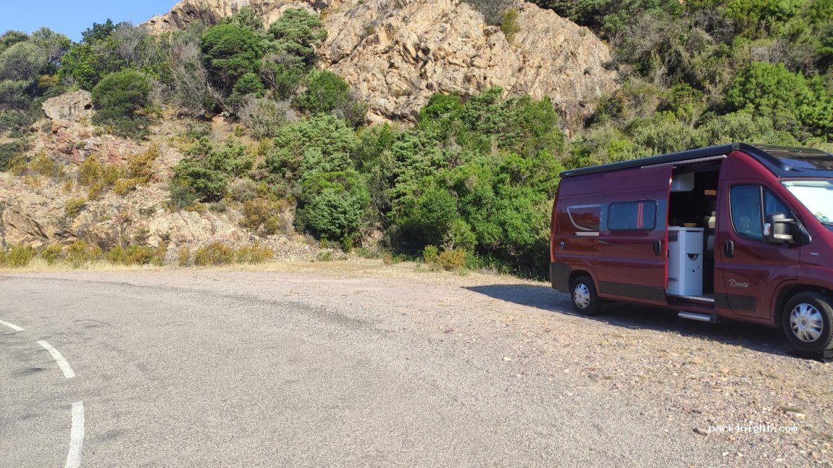 (20245) Galéria - D81B — foto