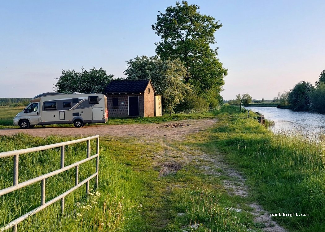 (9825 TE) Lucaswolde - 39 Hooiweg — foto 2