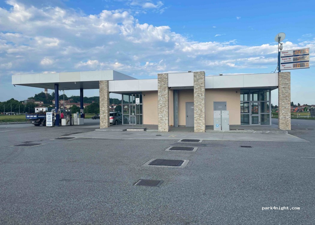 (10090) Romano Canavese - — foto