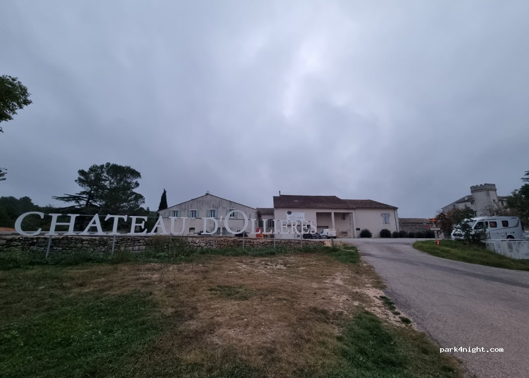 (83470) Ollières - Rue du Château — foto