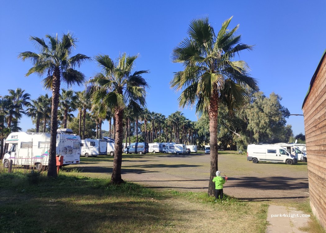 Area sosta camper Lua Beach — foto 5