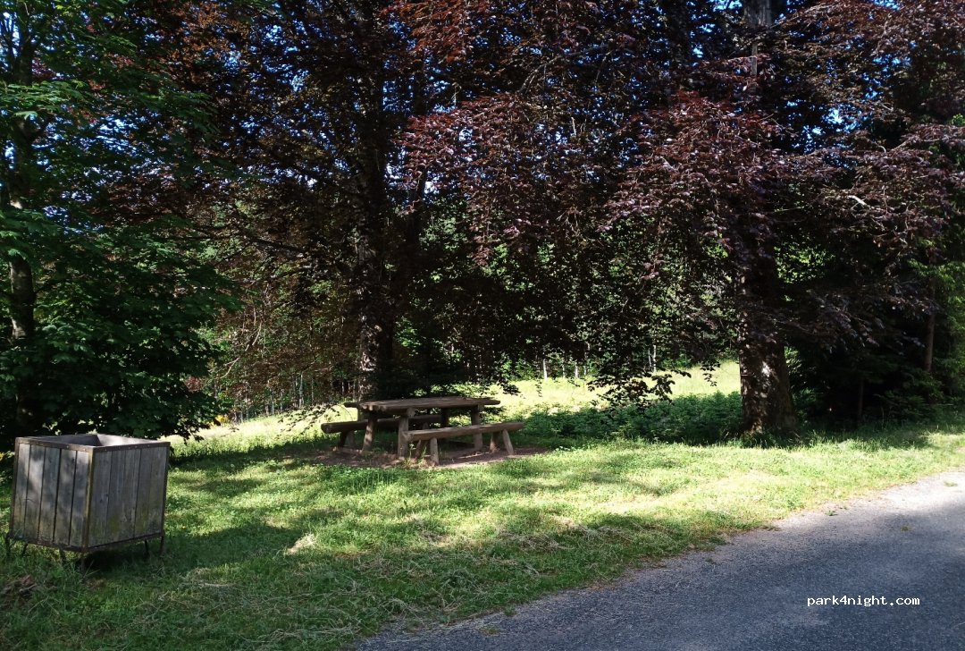 (69170) Saint-Appolinaire - Unnamed Road — foto 2