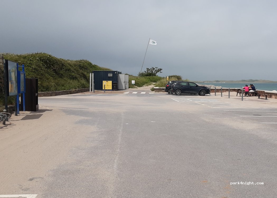 ()  - Strand Road — foto 4