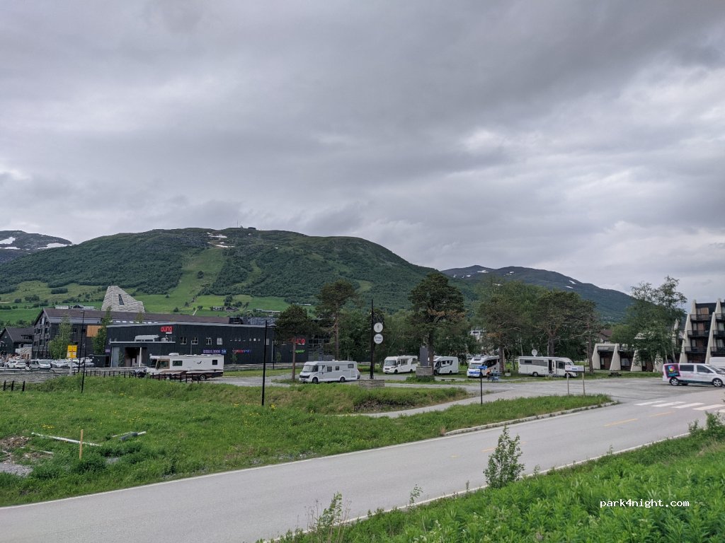 (7340)  - 8 O. Skasliens veg — foto