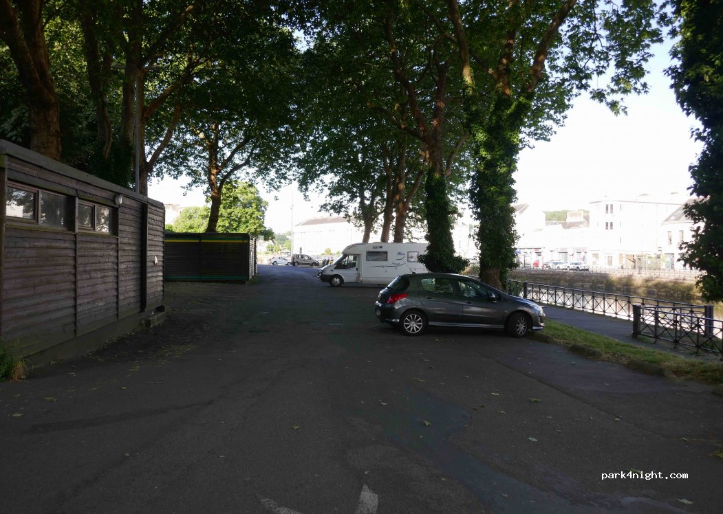 (29000) Quimper - 2 bis Rue Haute — foto 2