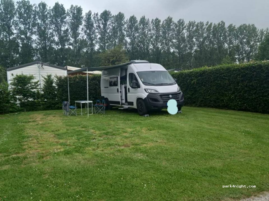 Camp Three Lindens — foto