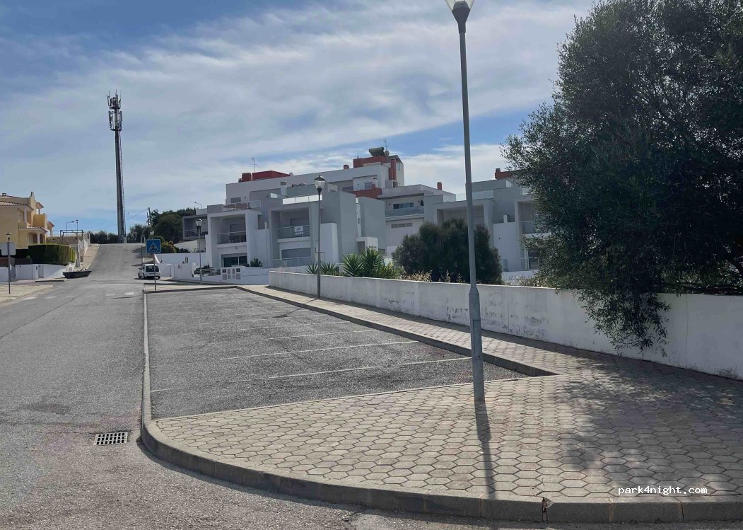 (8400) Parchal - 10 Rua Miguel Torga — foto 3