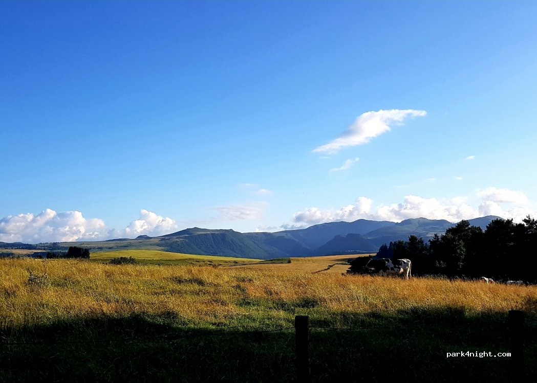 (63790) Murol - Unnamed Road — foto 2