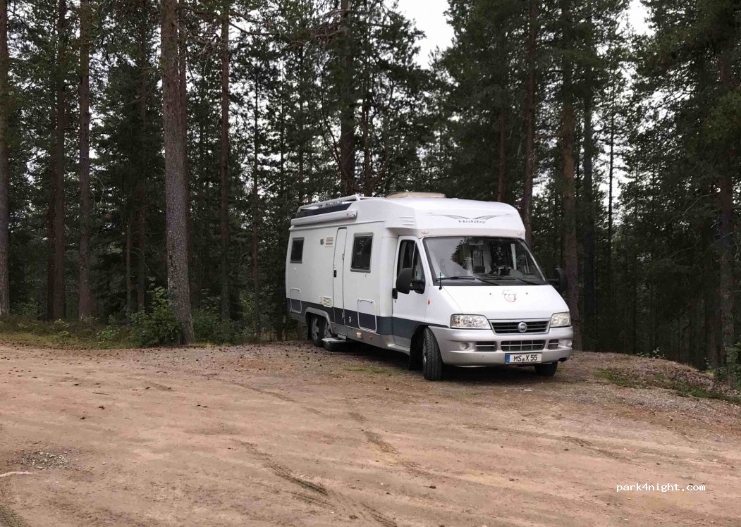 (933 32)  - 18 Smedsvägen — foto