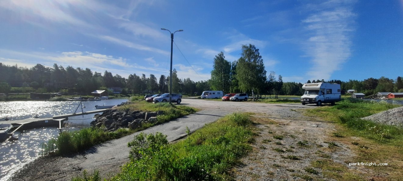 (65410) Vaasa - 21 Isorinteentie — foto