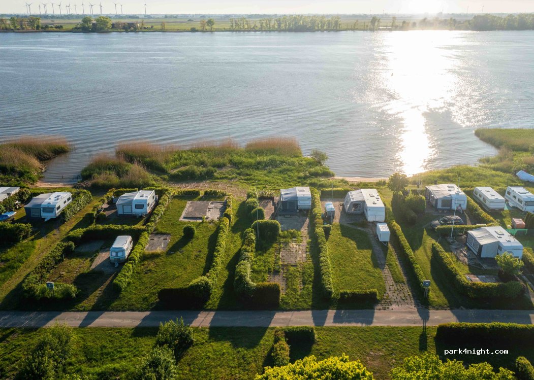 Campingplatz WeserHenne Rechtenfleth — foto