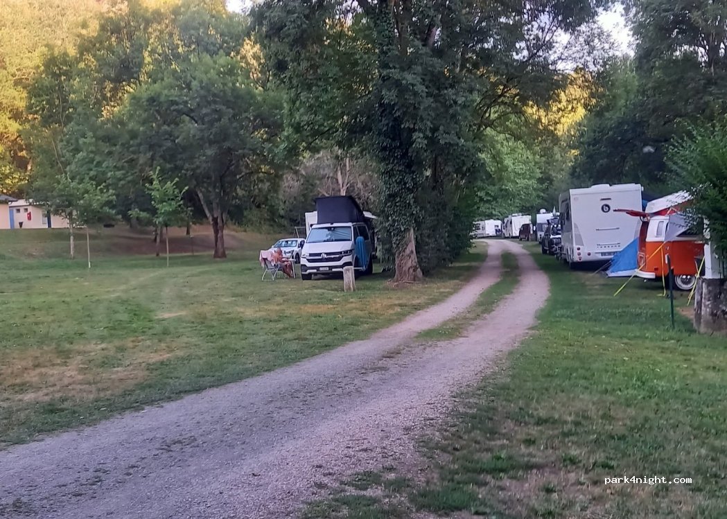 Camping Municipal Chouvigny — foto 2