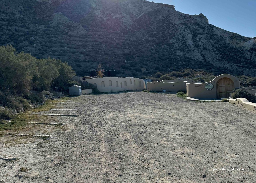 (847 00) Akrotiri - Unnamed Road — foto 2