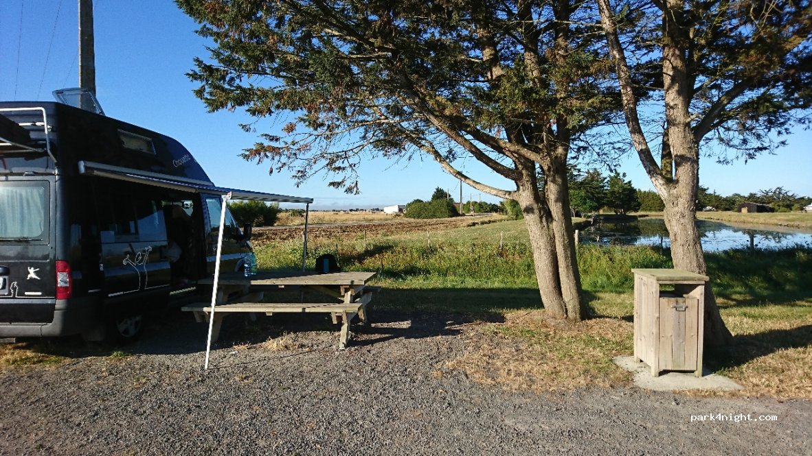 (85230) Beauvoir-sur-Mer - La Croix — foto 3