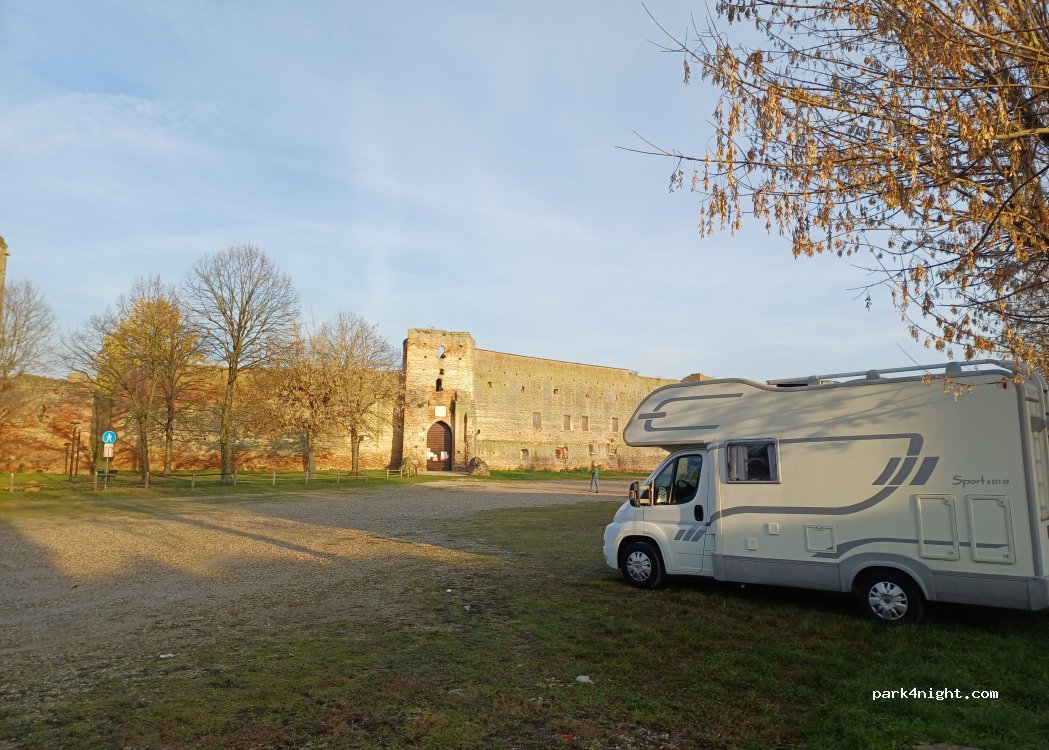 (46033) Castel D'ario - 10 Via di là dell'Acqua — foto 3