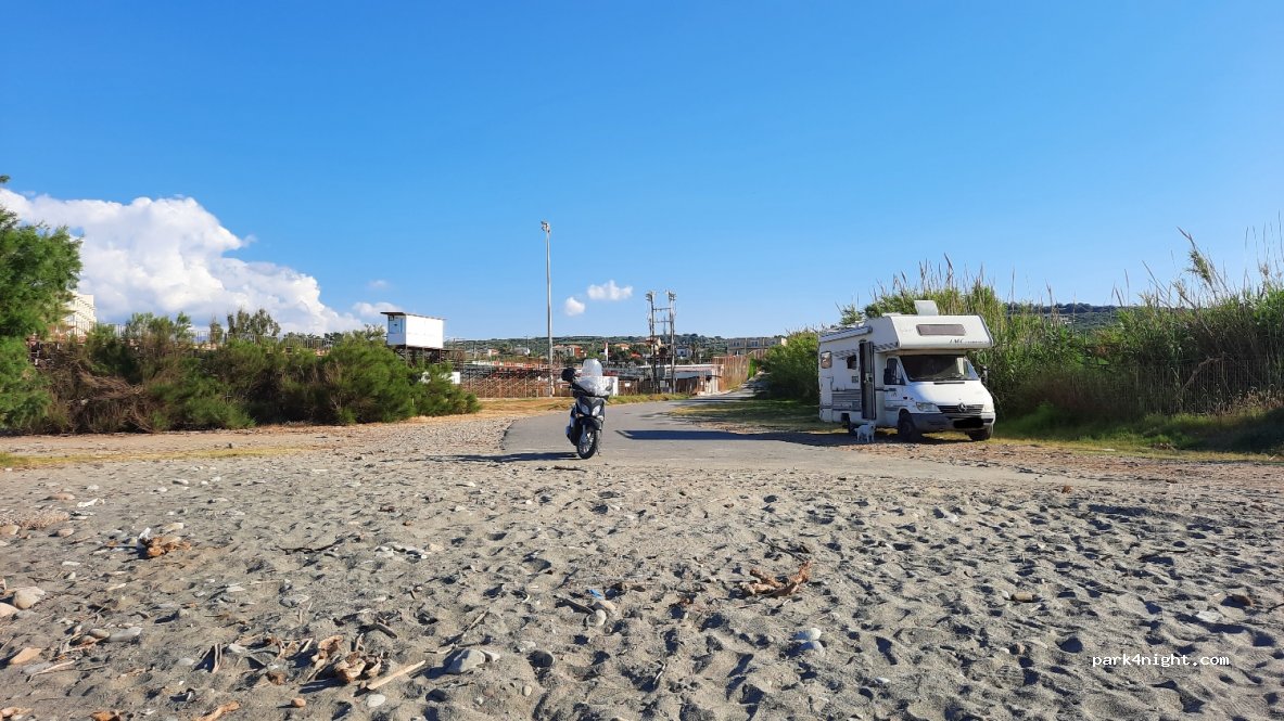 (730 14) Maleme - Palea Ethniki Odos Kissamou Chanion — foto