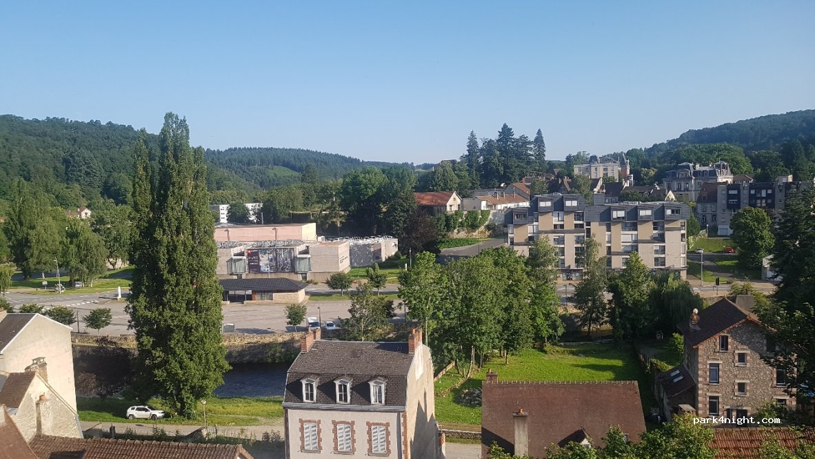 (23200) Aubusson - Place de l'église — foto 3