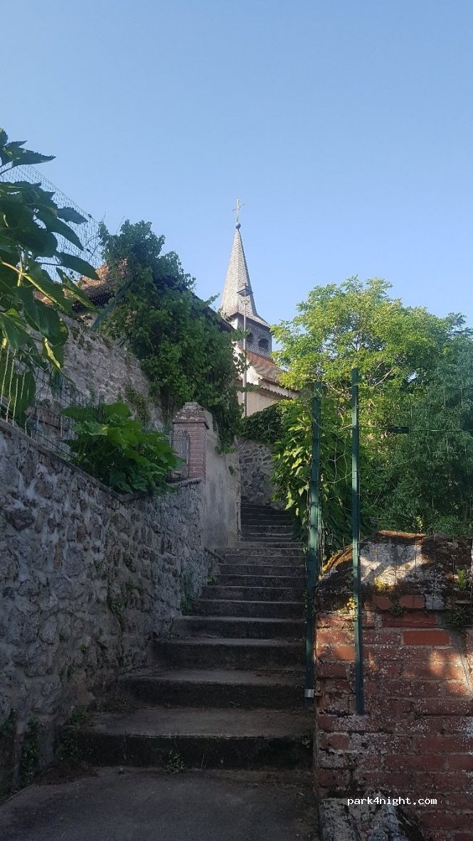 (23200) Aubusson - Place de l'église — foto 4