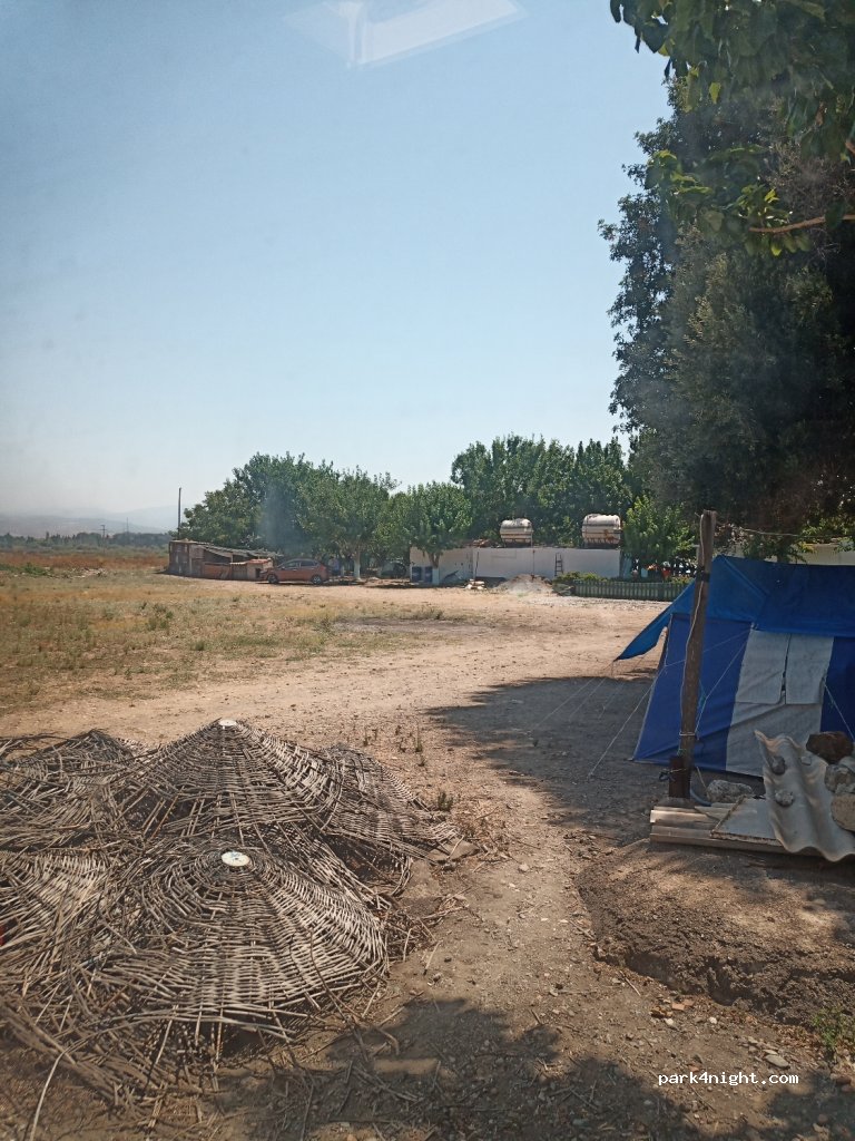 (35460) Seferihisar - 193 Teos Caddesi — foto 3