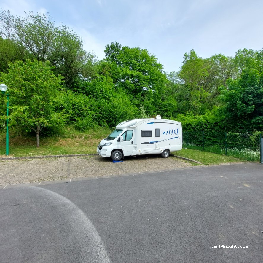 (08210) Mouzon - 8 Rue de l'Abreuvoir — foto 3