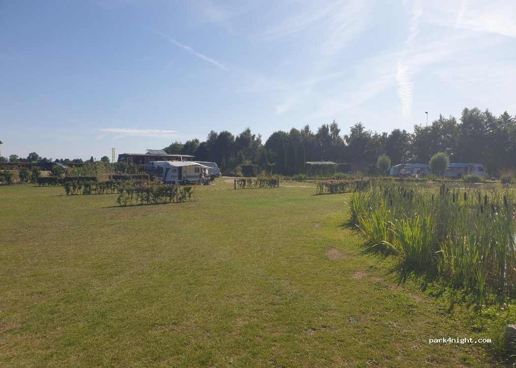 Camping en Camperpark Het Gelderse Eiland — foto 2