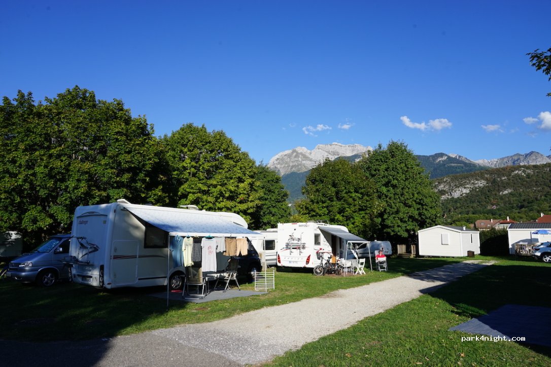 Camping des Champ Fleuris à Duingt — foto 2