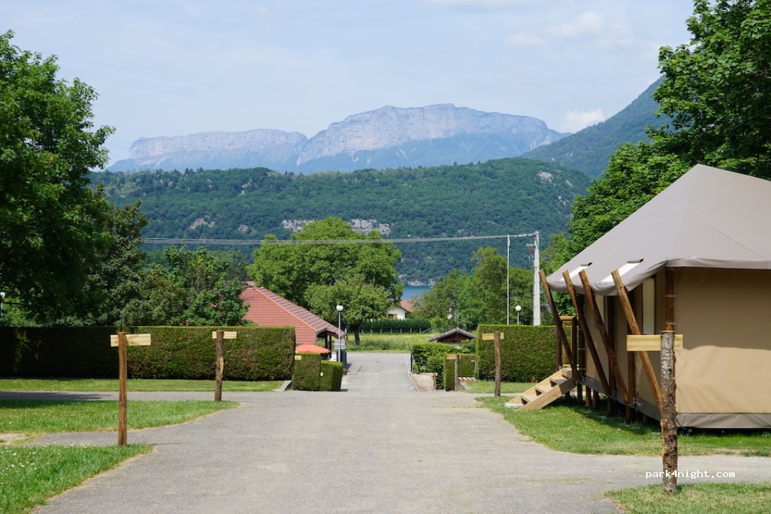 Camping des Champ Fleuris à Duingt — foto 4