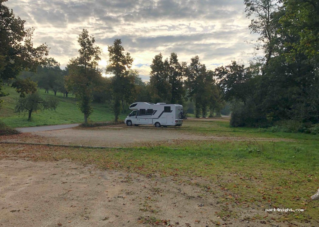 (73) Denkendorf - Hohenheimer Str. — foto 2