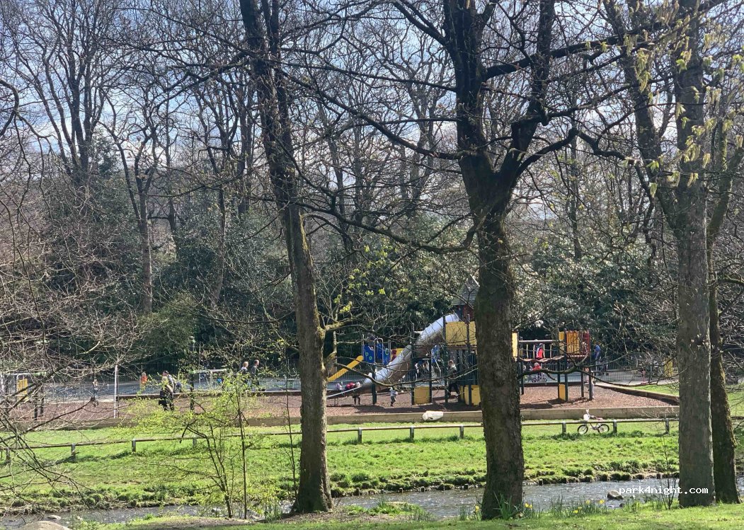 (SK13 7RP)  - 23 Riverside Close — foto 4
