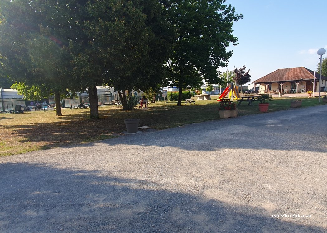 Camping ** Le Clos Des Tourterelles — foto 3