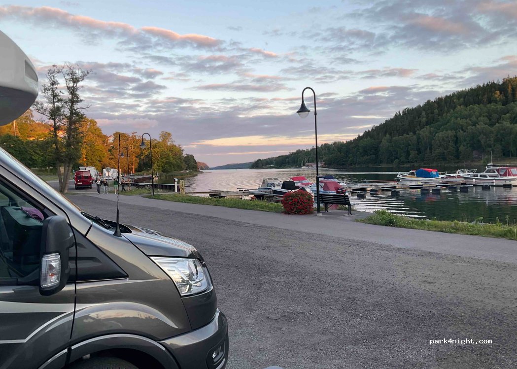(61531) Valdemarsvik - 42 Hamngatan — foto 3