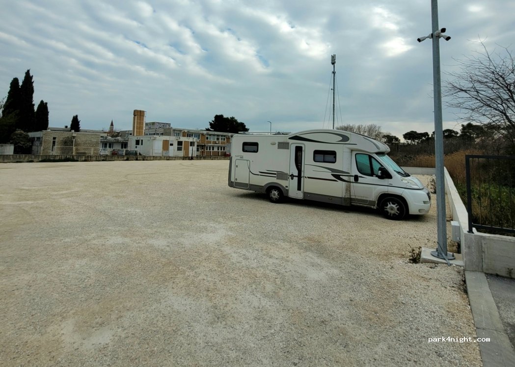 (21220) Trogir - 17 Ulica Kardinala Alojzija Stepinca — foto 2