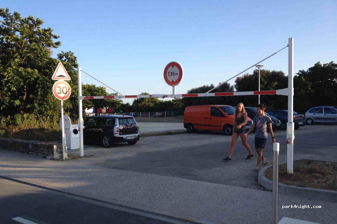 (29900) Concarneau - 31 Rue des Sables Blancs — foto