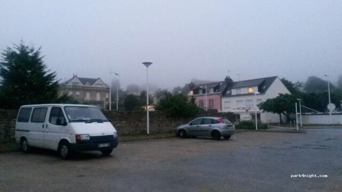 (29900) Concarneau - 31 Rue des Sables Blancs — foto 4