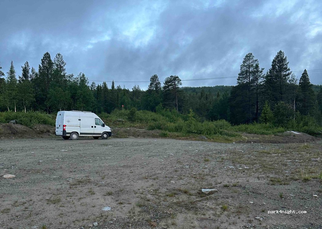 (845 99) Skarkdalen - Unnamed Road — foto
