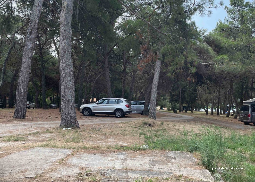 (52440) Poreč - — foto