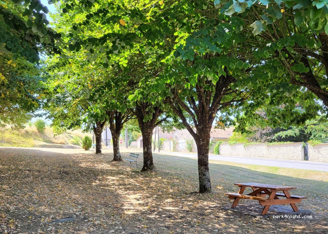 (16320) Boisné-la-Tude - Terres de la Font — foto