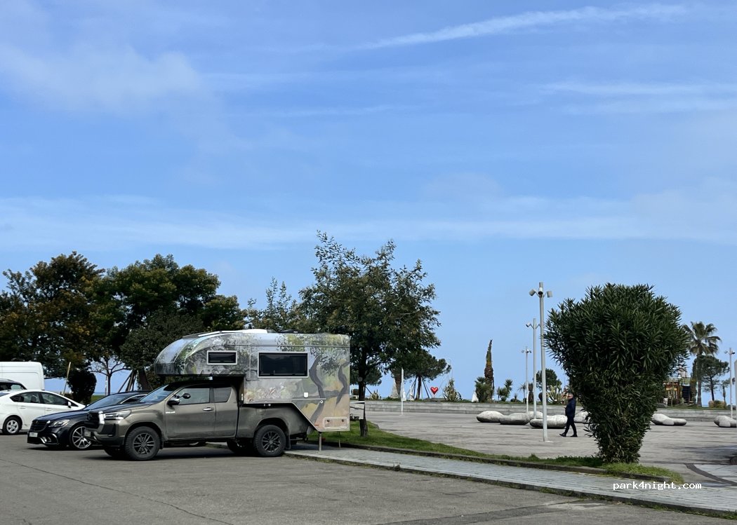 () Batumi - ეგ. ნინოშვილის ქუჩა — foto 5
