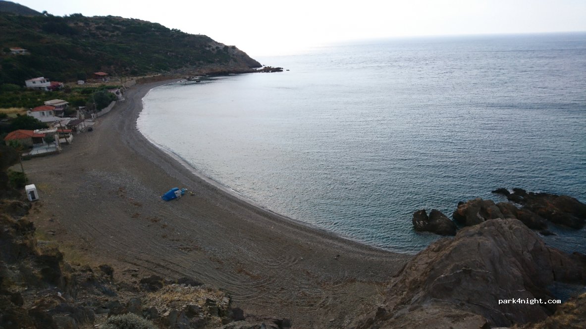 (35960) Izmir - Unnamed Road — foto