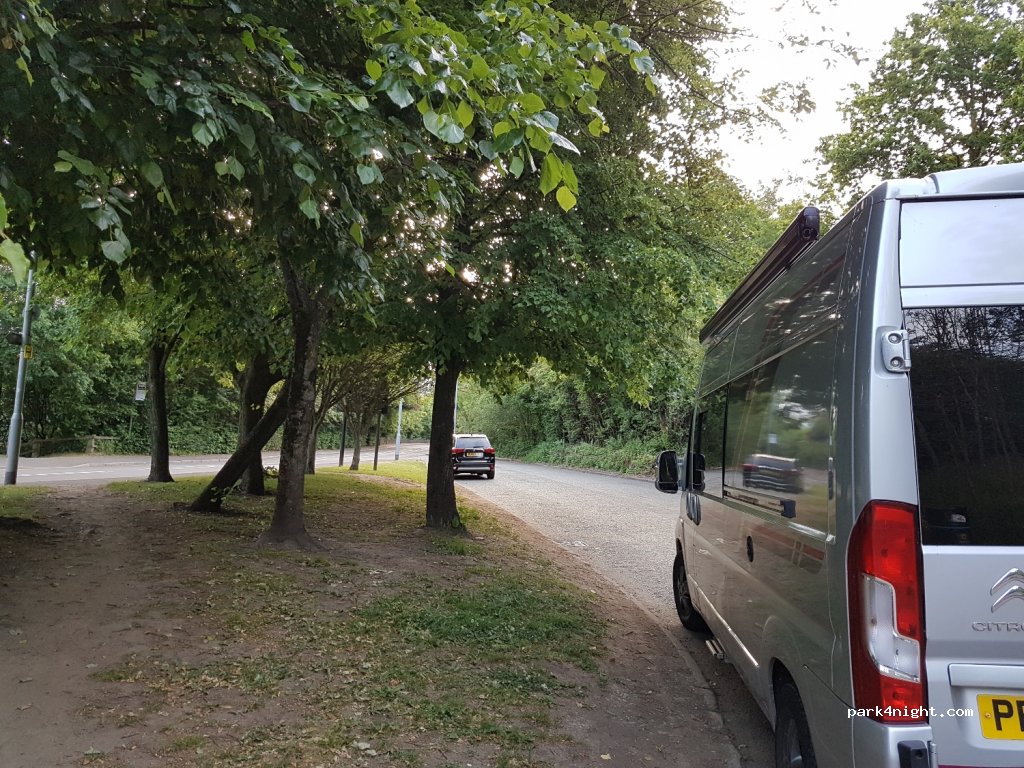 (OL3 7HX) Greenfield - — foto
