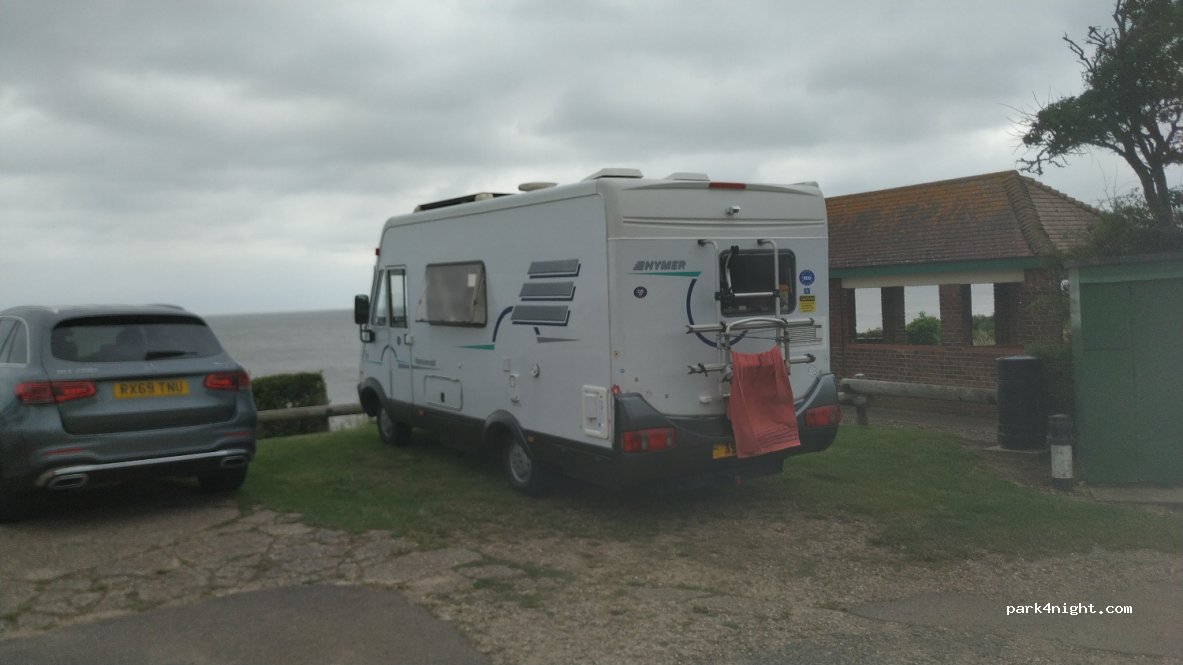 (CO14 8JZ)  - 30 Naze Park Road — foto
