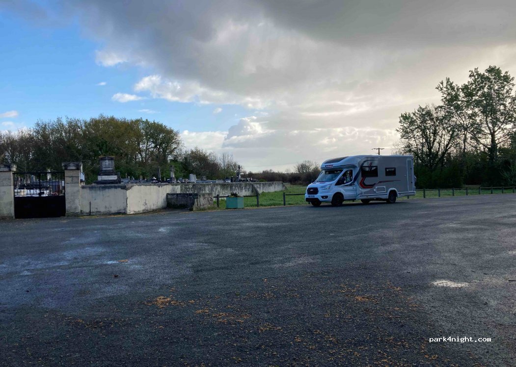 (33590) Grayan-et-l'Hôpital - 35 Route de Talais — foto 2