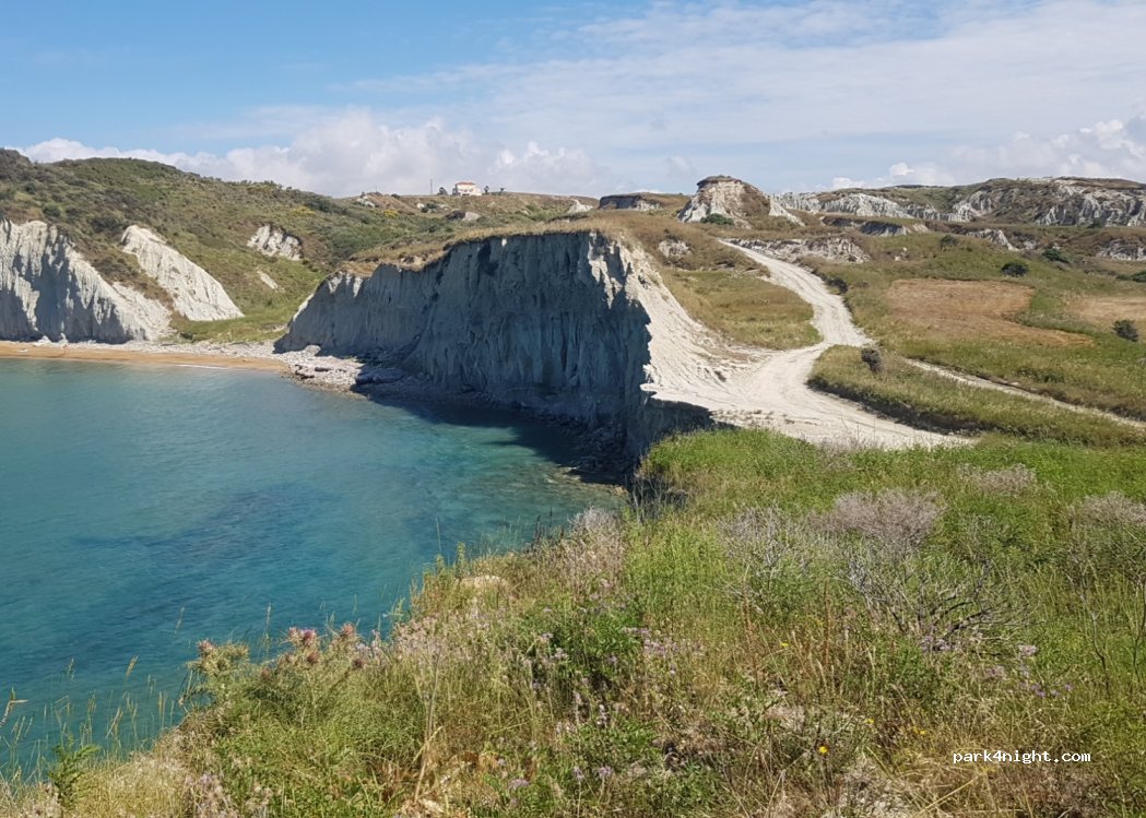 (282 00) Lixouri - Unnamed Road — foto 4