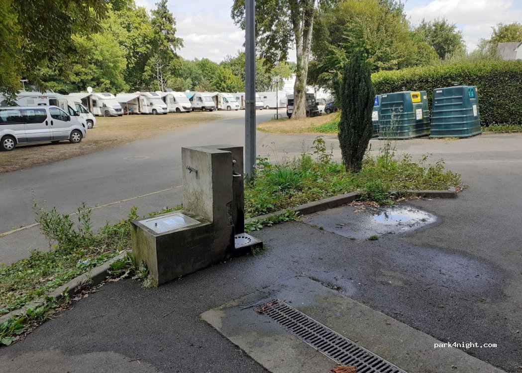 Aire Camping-cars Rue de la Cascade — foto 3